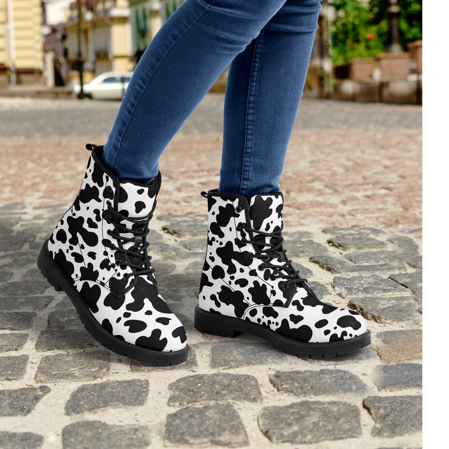 MOO'VING BOOTS