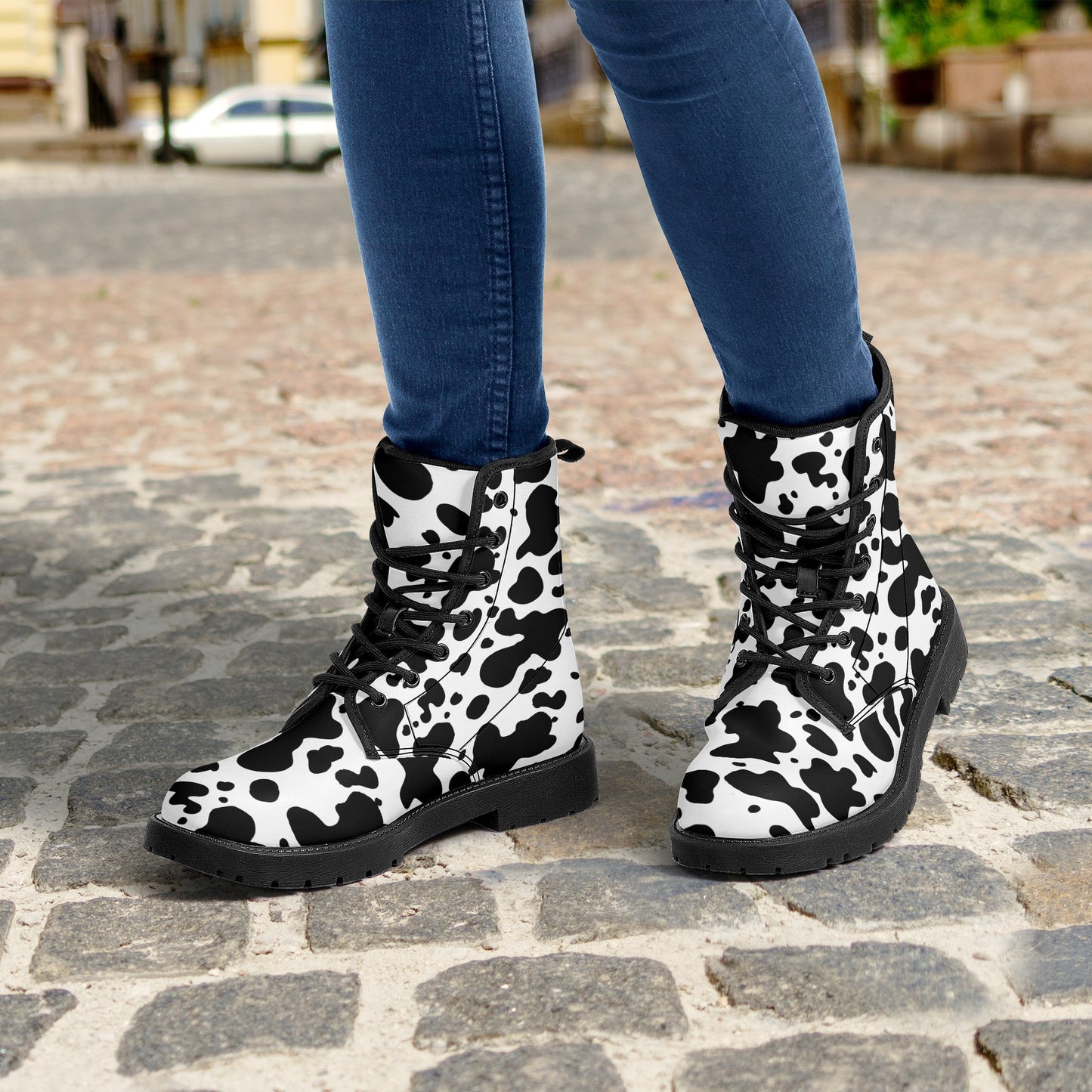 MOO'VING BOOTS